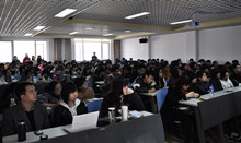 學生聽講